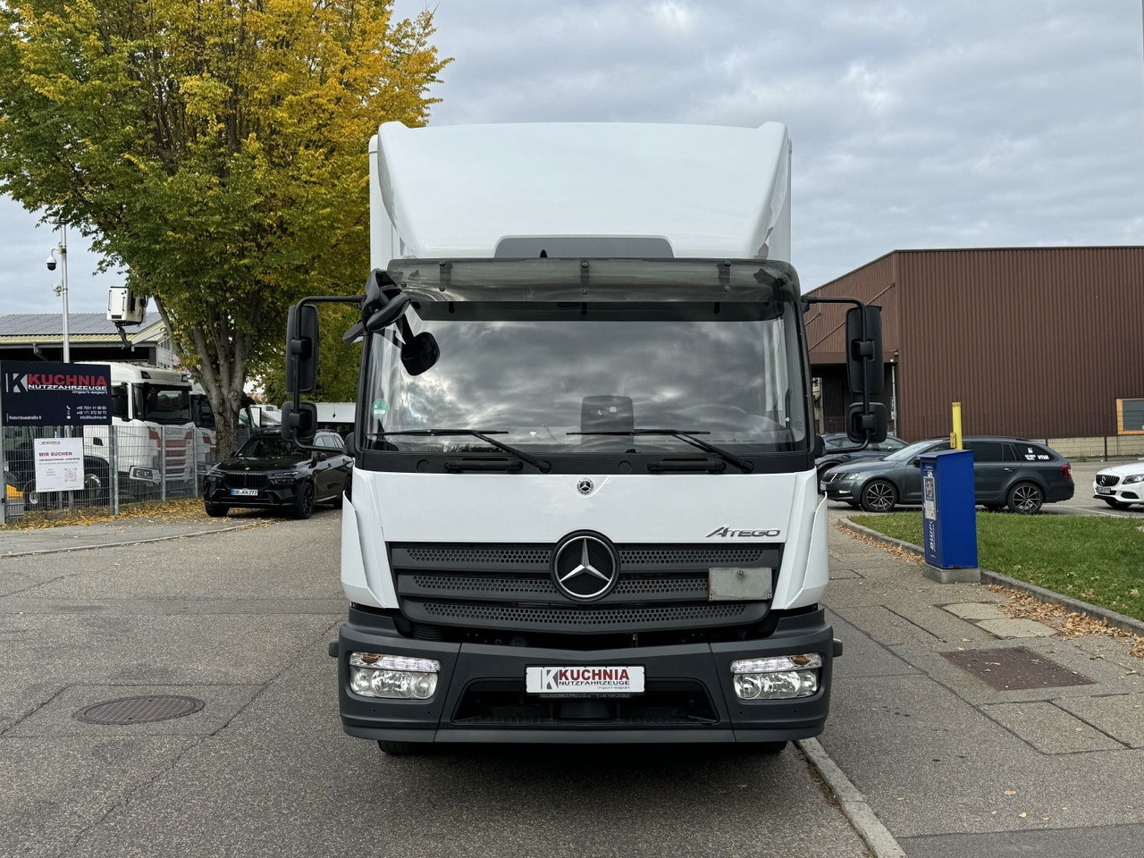 Mercedes-Benz Atego 1221 L Koffer 6,1m LBW AHK Klima TOP - Lastbil med skåp: bild 2 Mercedes-Benz Atego 1221 L Koffer 6,1m LBW AHK Klima TOP - Lastbil med skåp: bild 2