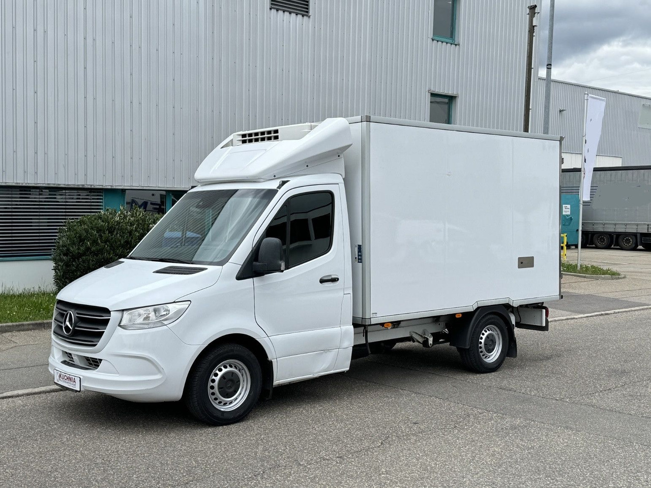 Mercedes-Benz Sprinter 316 Tiefkühl 3,3m TK V-500 MAX Luftgef. - Kylbil: bild 3 Mercedes-Benz Sprinter 316 Tiefkühl 3,3m TK V-500 MAX Luftgef. - Kylbil: bild 3