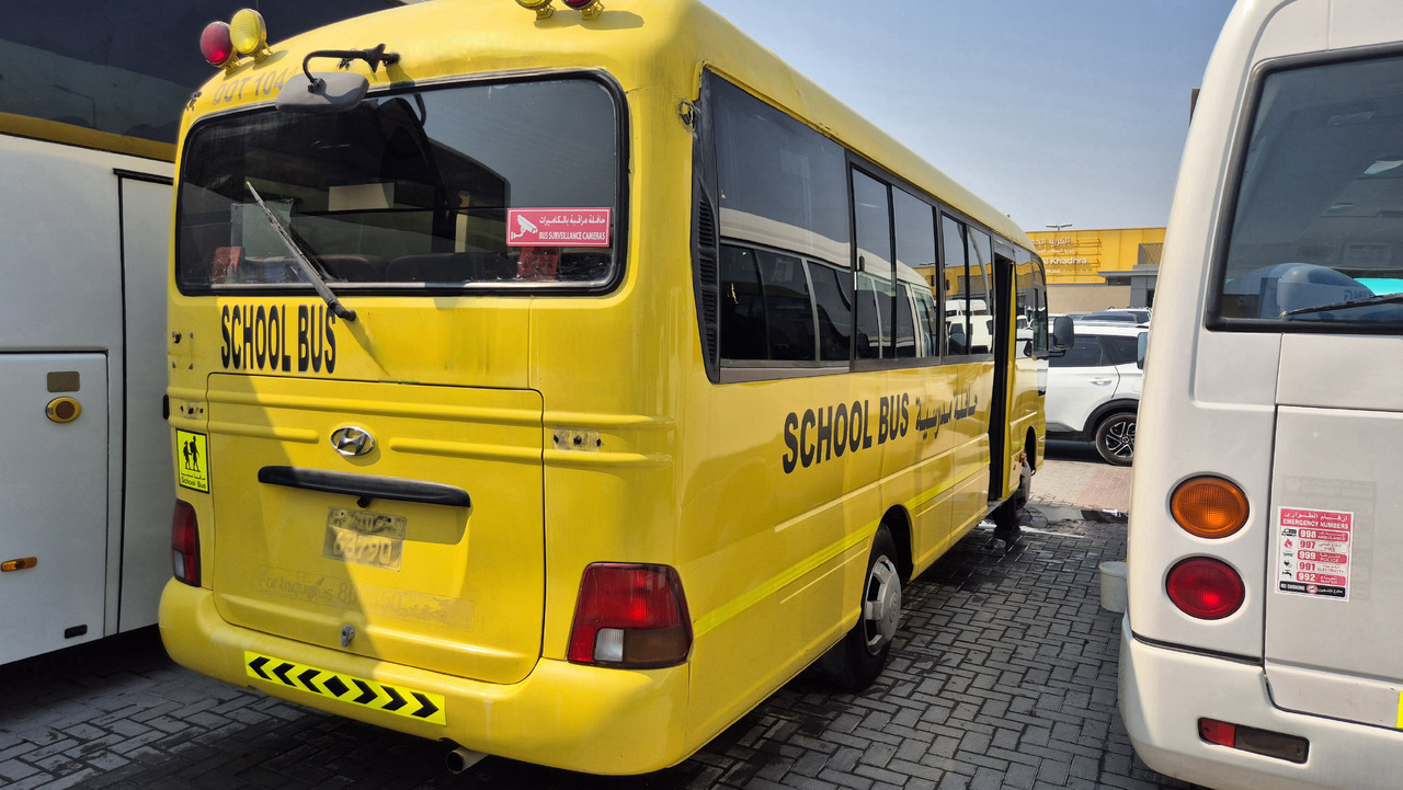 Toyota Coaster // Hyundai County... 30 places ... Climatisé - Minibuss, Persontransport: bild 3 Toyota Coaster // Hyundai County... 30 places ... Climatisé - Minibuss, Persontransport: bild 3