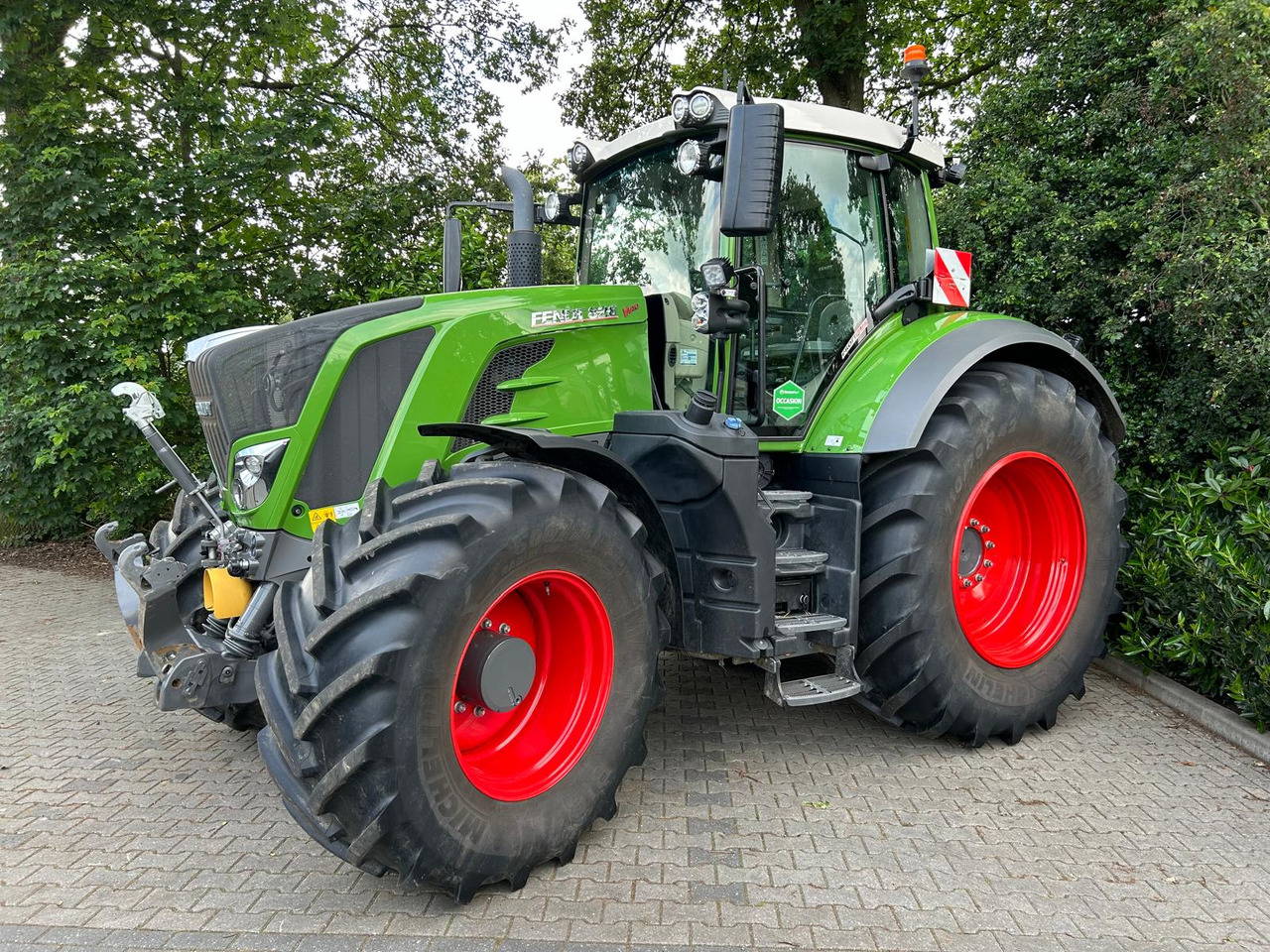 FENDT 828 Vario S4 ProfiPlus - Traktor: bild 1 FENDT 828 Vario S4 ProfiPlus - Traktor: bild 1