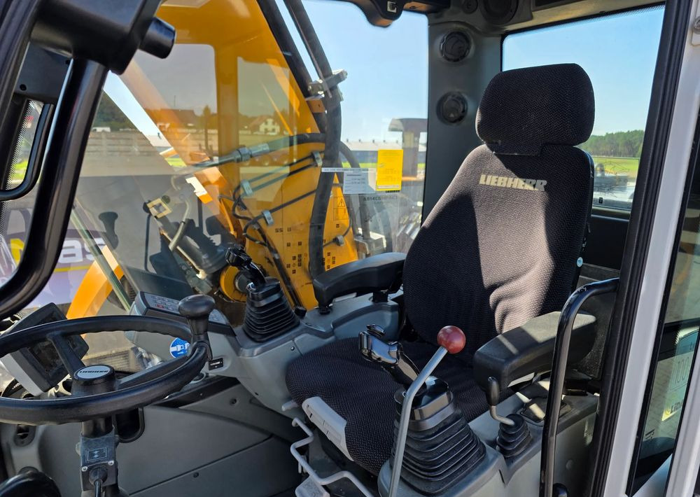 Leasa  Liebherr A914 COMPACT, 2015 ROK, SW 48 szybkozłącze Liebherr A914 COMPACT, 2015 ROK, SW 48 szybkozłącze: bild 14 Leasa  Liebherr A914 COMPACT, 2015 ROK, SW 48 szybkozłącze Liebherr A914 COMPACT, 2015 ROK, SW 48 szybkozłącze: bild 14