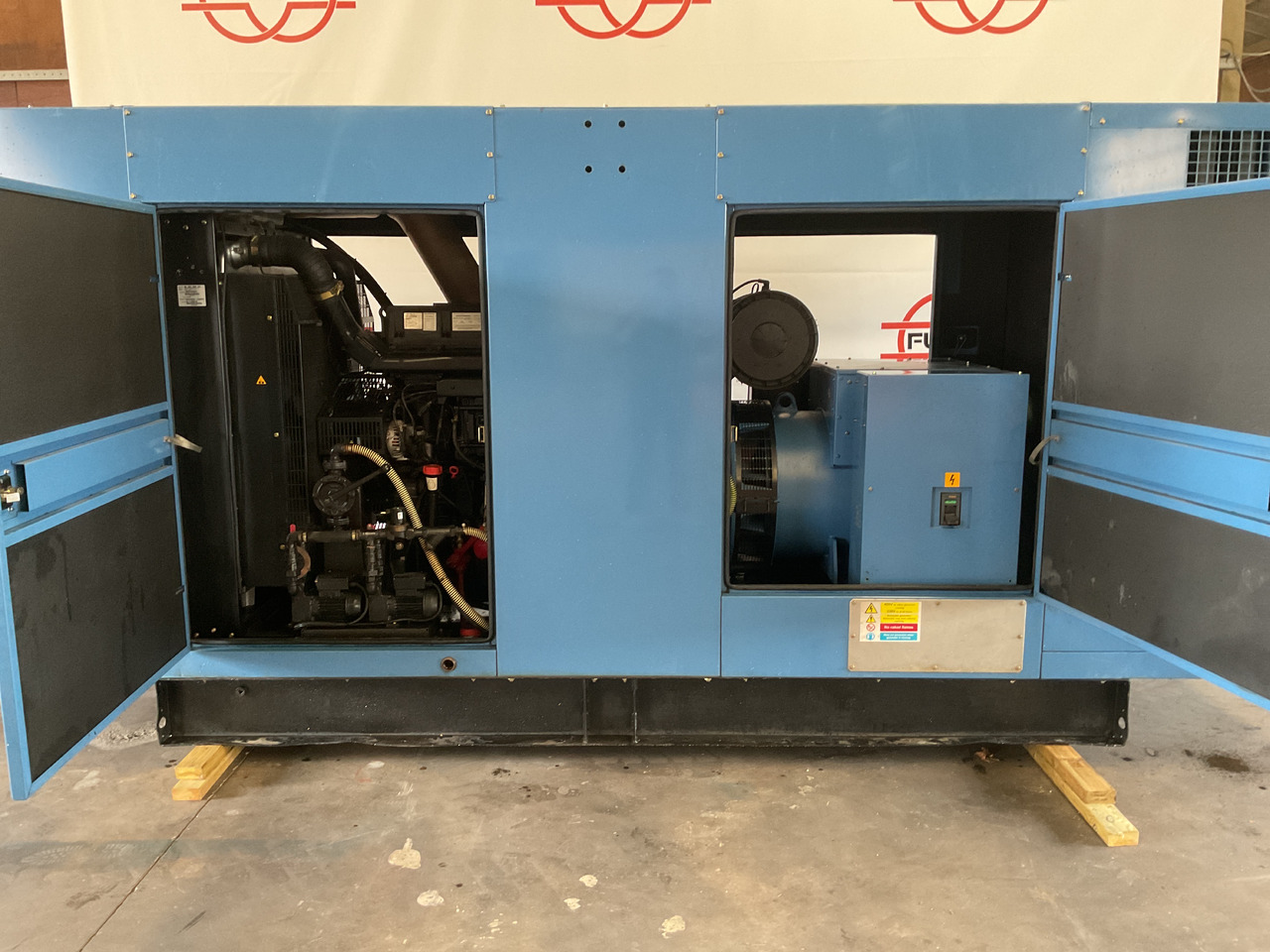 Volvo 500KVA, Generatorset. Like brand new. 98 Running hours since new! - Elgenerator: bild 1 Volvo 500KVA, Generatorset. Like brand new. 98 Running hours since new! - Elgenerator: bild 1