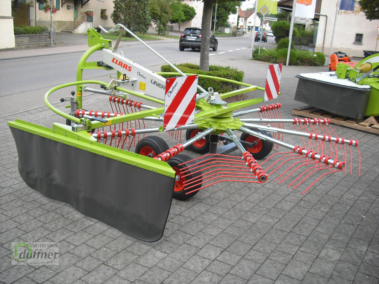 CLAAS Liner 370 - Hövändare: bild 4 CLAAS Liner 370 - Hövändare: bild 4