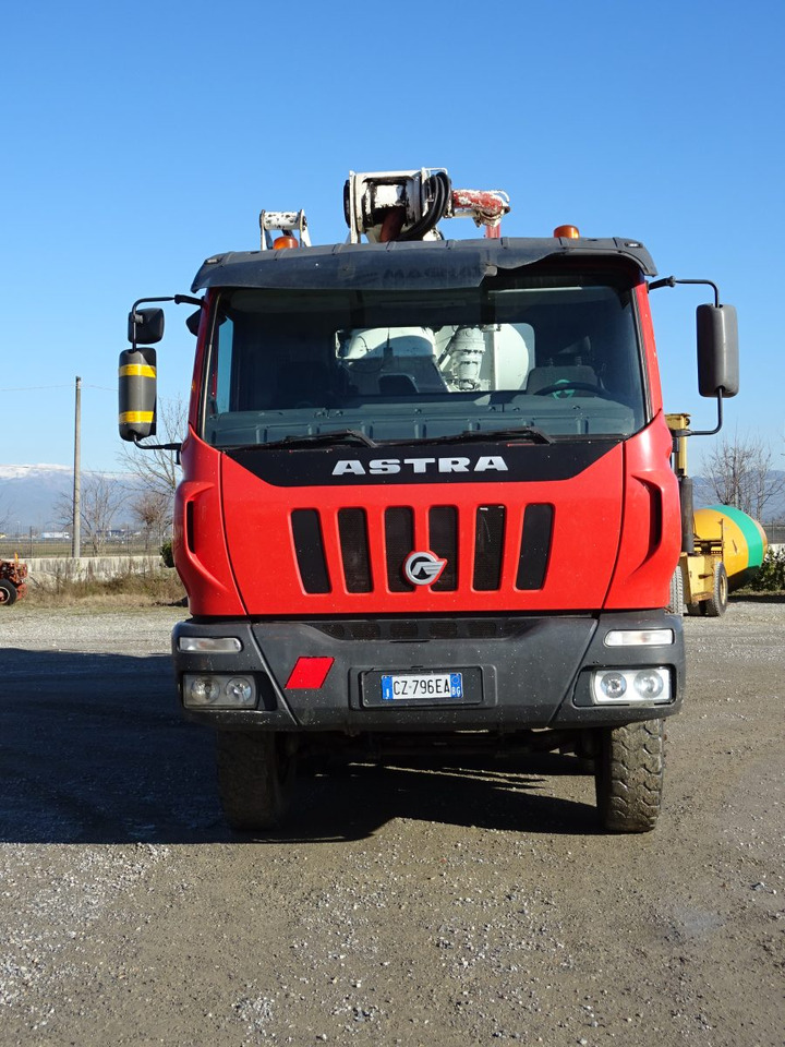 ASTRA HD8 8445 CIFA MK28.4 - Betongbil med pump: bild 5 ASTRA HD8 8445 CIFA MK28.4 - Betongbil med pump: bild 5