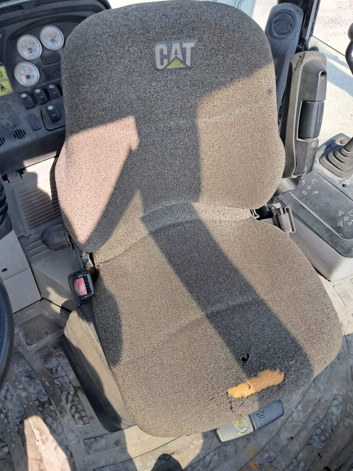 CATERPILLAR 428E - Grävlastare: bild 4 CATERPILLAR 428E - Grävlastare: bild 4