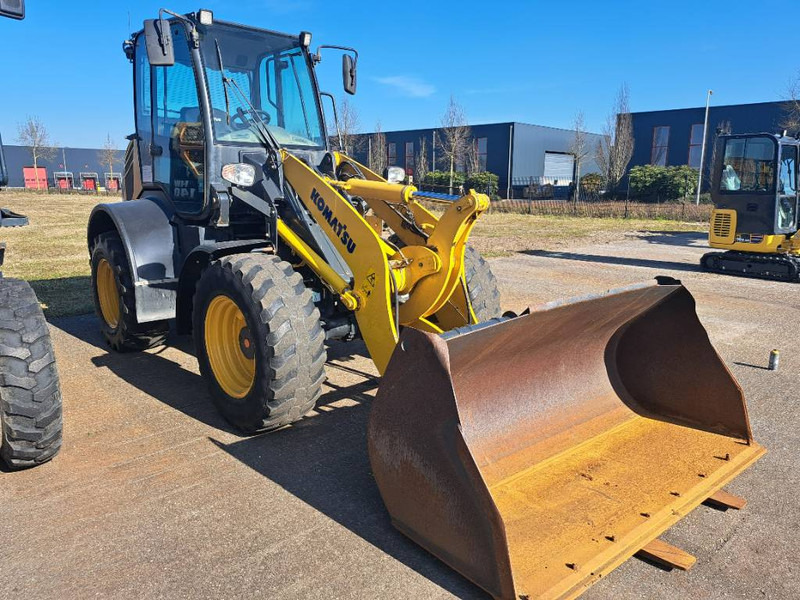 Komatsu WA 100 M-8 - Hjullastare: bild 2 Komatsu WA 100 M-8 - Hjullastare: bild 2
