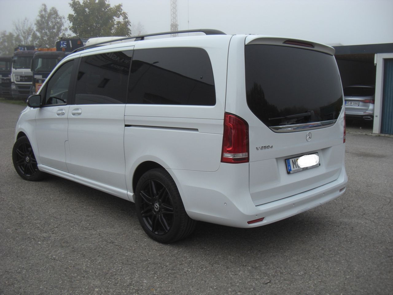 Mercedes-Benz V 250 LANG - Dubbelhytt transportbil: bild 4 Mercedes-Benz V 250 LANG - Dubbelhytt transportbil: bild 4