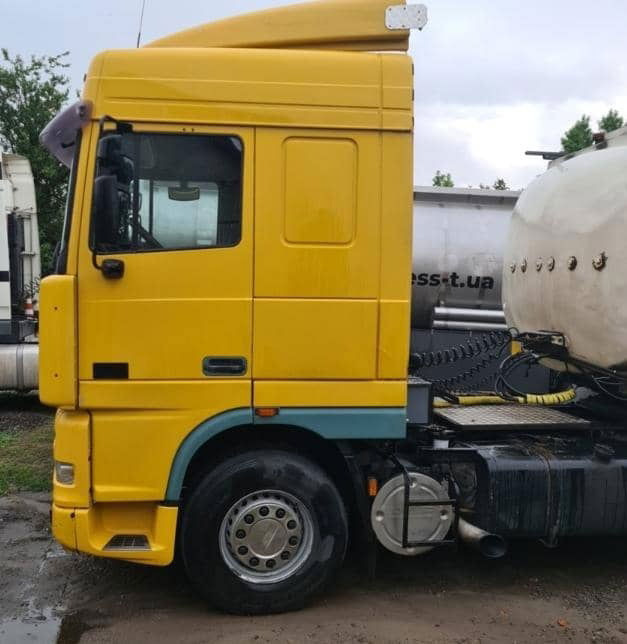 DAF XF 95 Tractor unit - Dragbil: bild 2 DAF XF 95 Tractor unit - Dragbil: bild 2