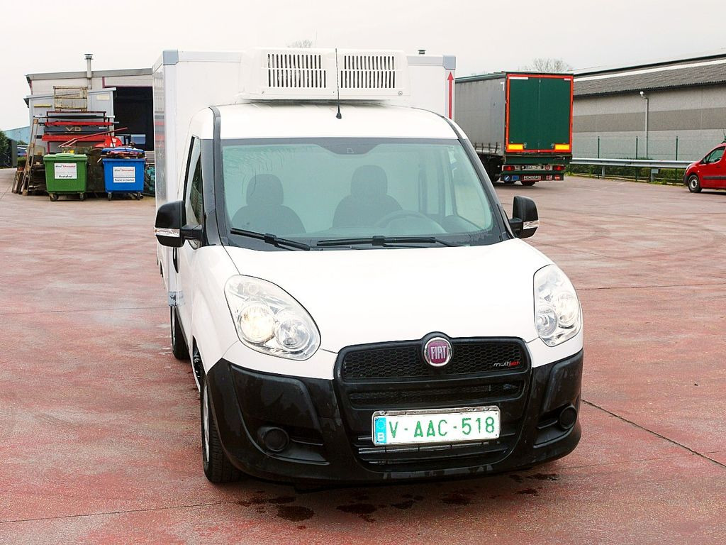 Fiat 1.3 DOBLO KUHLKOFFER RELEC FROD TR22 -20C Fiat 1.3 DOBLO KUHLKOFFER RELEC FROD TR22 -20C - Kylbil: bild 1 Fiat 1.3 DOBLO KUHLKOFFER RELEC FROD TR22 -20C Fiat 1.3 DOBLO KUHLKOFFER RELEC FROD TR22 -20C - Kylbil: bild 1