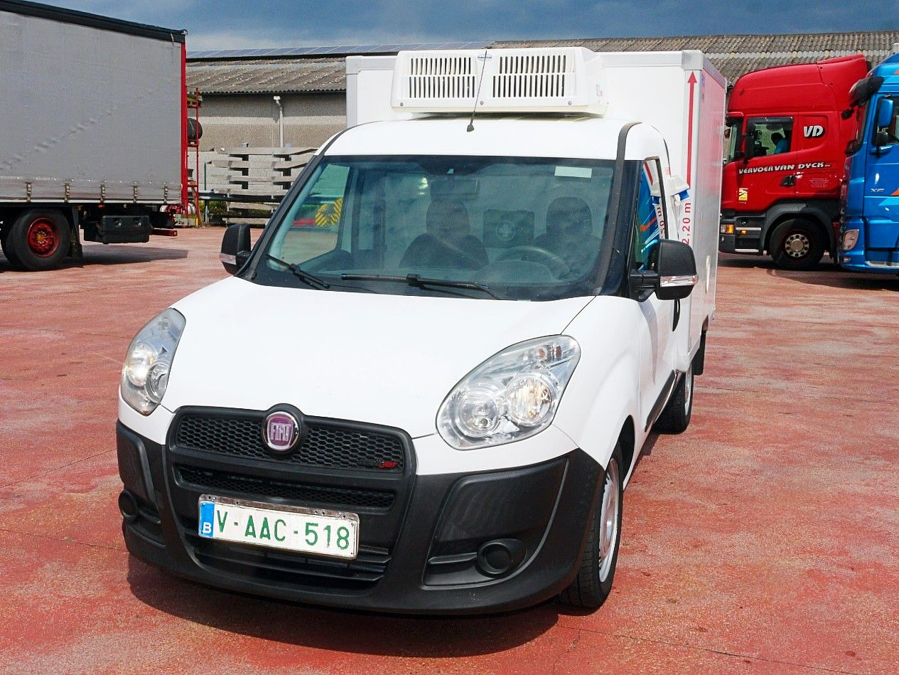 Fiat DOBLO 1.3 KUHLKOFFER RELEC FROID TR 22 -20C - Kylbil: bild 4 Fiat DOBLO 1.3 KUHLKOFFER RELEC FROID TR 22 -20C - Kylbil: bild 4