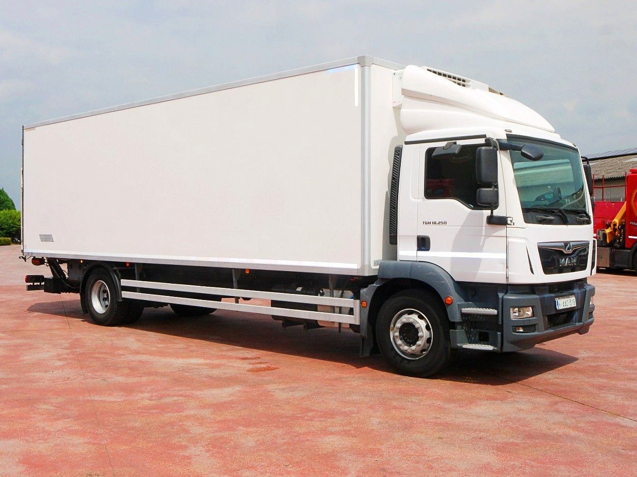 MAN TGM 18.250 KUHLKOFFER THERMOKING V800 MT A/C - Kylbil lastbil: bild 3 MAN TGM 18.250 KUHLKOFFER THERMOKING V800 MT A/C - Kylbil lastbil: bild 3