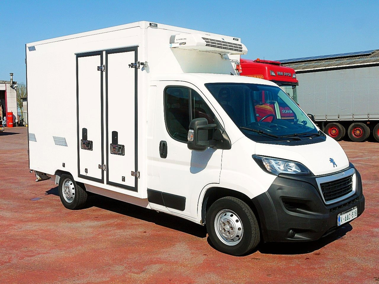 Peugeot BOXER KUHLKOFFER THERMOKING V200 MULTI -20C A/C - Kylbil: bild 2 Peugeot BOXER KUHLKOFFER THERMOKING V200 MULTI -20C A/C - Kylbil: bild 2