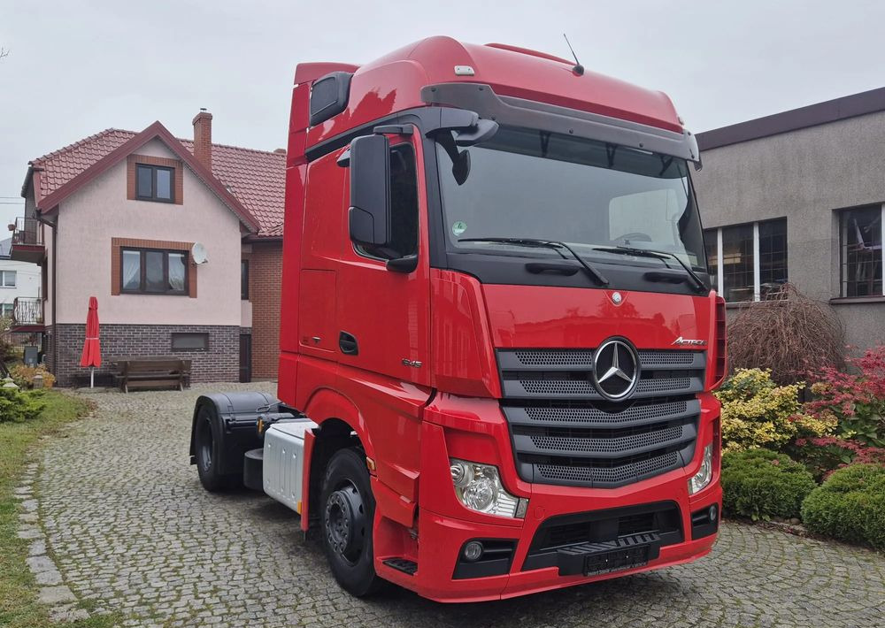 Mercedes-Benz 1845 - Dragbil: bild 3 Mercedes-Benz 1845 - Dragbil: bild 3