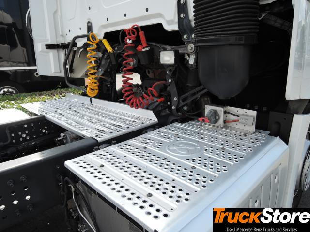 Mercedes-Benz Actros 1843 LS - Dragbil: bild 2 Mercedes-Benz Actros 1843 LS - Dragbil: bild 2