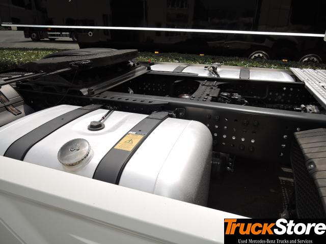 Mercedes-Benz Actros 1845 LS - Dragbil: bild 2 Mercedes-Benz Actros 1845 LS - Dragbil: bild 2