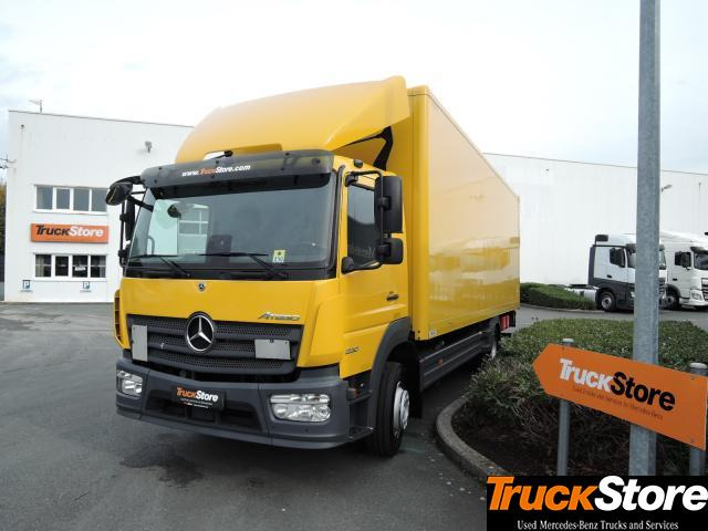 Mercedes-Benz Atego 1230 L - Lastbil med skåp: bild 1 Mercedes-Benz Atego 1230 L - Lastbil med skåp: bild 1