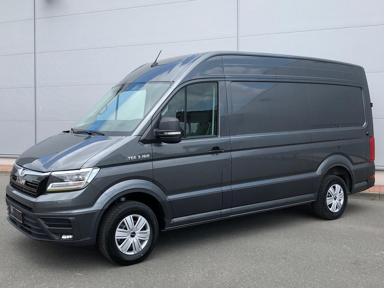 MAN TGE 3.160 L3H3 Kasten LED AHK NAVI GRA RWD SITZH - Personbil: bild 1 MAN TGE 3.160 L3H3 Kasten LED AHK NAVI GRA RWD SITZH - Personbil: bild 1