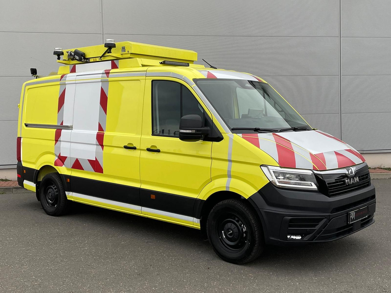 MAN TGE 3.180 L3H2 BF4 BEGLEITFAHRZEUG STANDHZ ACC - Personbil: bild 2 MAN TGE 3.180 L3H2 BF4 BEGLEITFAHRZEUG STANDHZ ACC - Personbil: bild 2