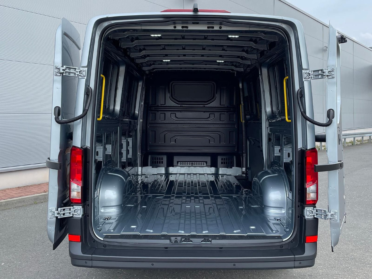 Skåpbil MAN TGE 3.180 L3H2 Kasten LED NAVI ACC LED STANDHZ: bild 10 Skåpbil MAN TGE 3.180 L3H2 Kasten LED NAVI ACC LED STANDHZ: bild 10