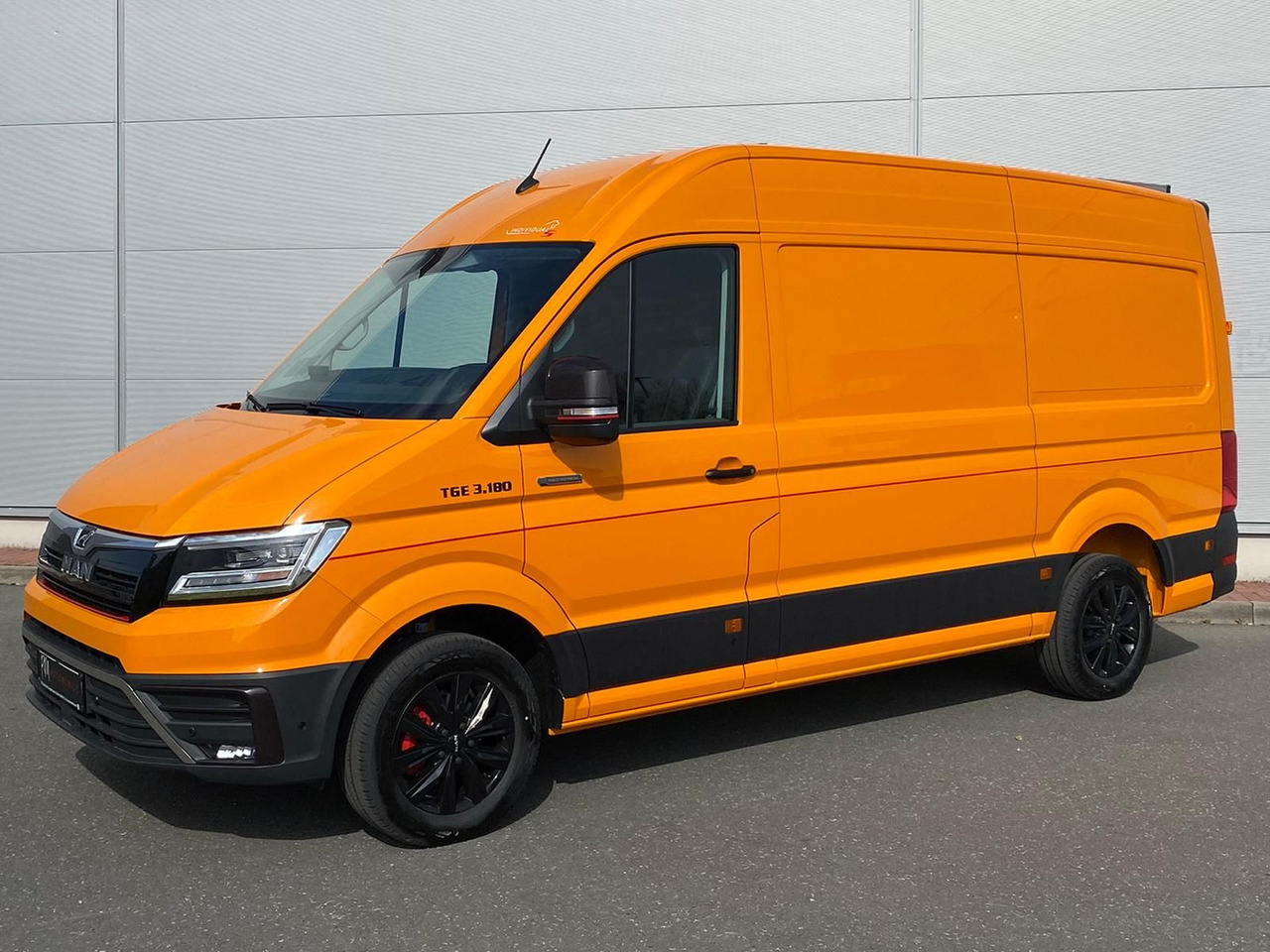 MAN TGE 3.180 L3H3 Individual Lion S LED ACC STANDHZ - Personbil: bild 1 MAN TGE 3.180 L3H3 Individual Lion S LED ACC STANDHZ - Personbil: bild 1