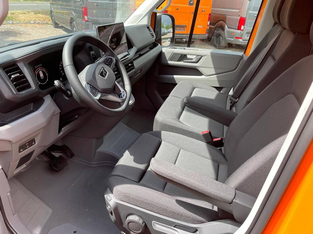 Personbil MAN TGE 3.180 L3H3 Kasten STANDHZ ACC NAVI KAMERA: bild 26