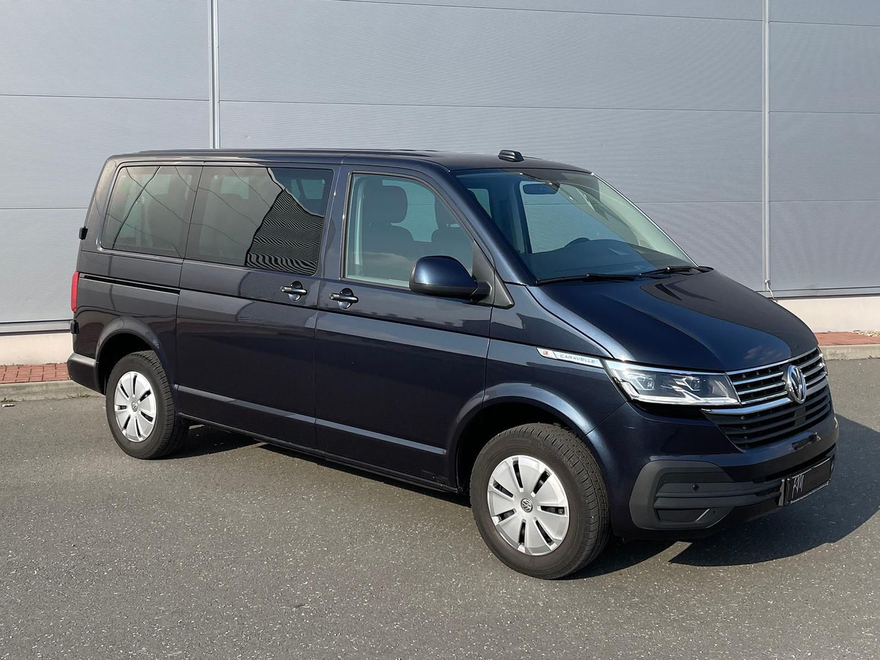 Volkswagen T6.1 Caravelle Comfortline NAV LED TEMP DAB PDC - Persontransport: bild 2 Volkswagen T6.1 Caravelle Comfortline NAV LED TEMP DAB PDC - Persontransport: bild 2