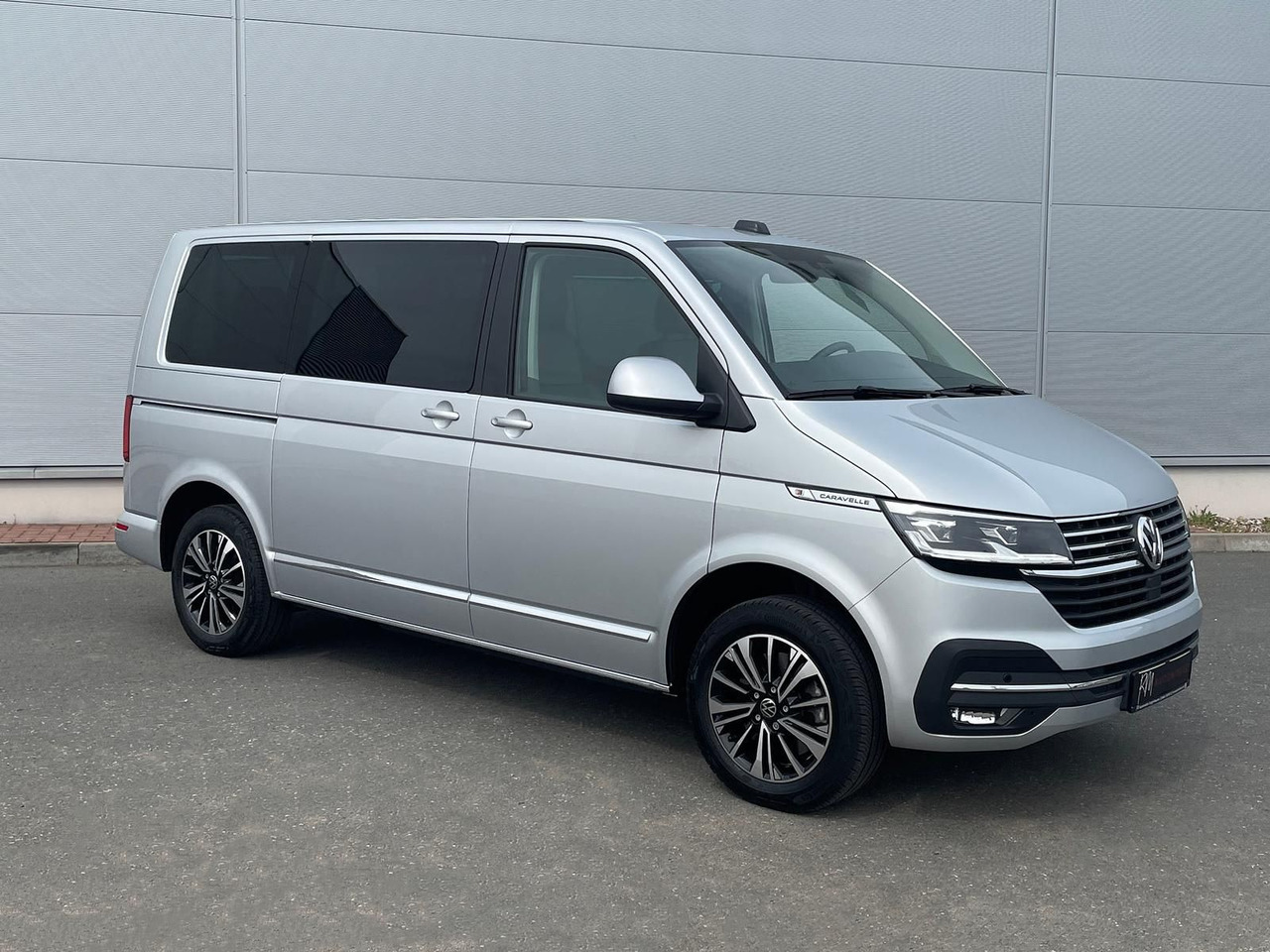 Volkswagen T6.1 Caravelle Highline STANDHZ NAVI LEDER PDC - Persontransport: bild 2 Volkswagen T6.1 Caravelle Highline STANDHZ NAVI LEDER PDC - Persontransport: bild 2