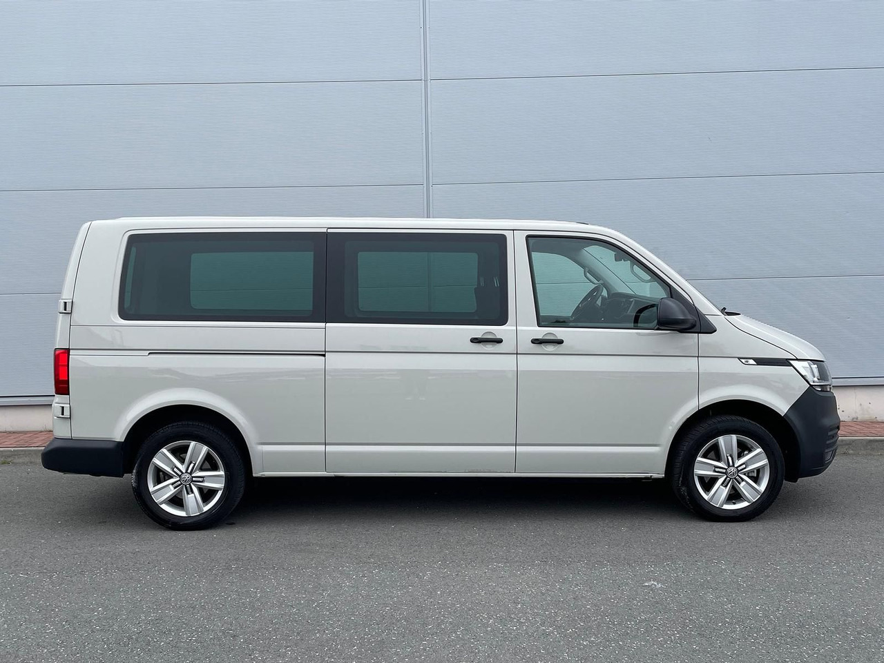 Volkswagen T6.1 Transporter 2.0 TDI lang 4MOTION SITZHZ NAV - Skåpbil: bild 5 Volkswagen T6.1 Transporter 2.0 TDI lang 4MOTION SITZHZ NAV - Skåpbil: bild 5