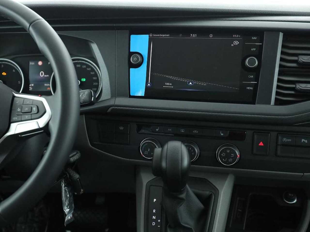 Volkswagen T6.1 Transporter Kombi KR Autom. LED TEMP SITZHZ - Minibuss, Persontransport: bild 5 Volkswagen T6.1 Transporter Kombi KR Autom. LED TEMP SITZHZ - Minibuss, Persontransport: bild 5