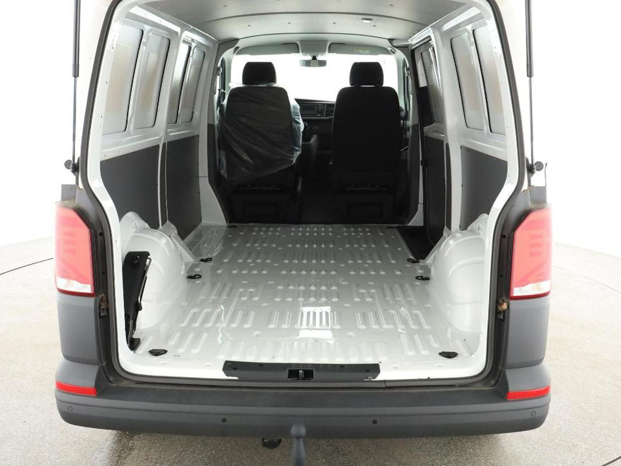 Volkswagen T6.1 Transporter LR FWD PDC SITZHZ TEMP AHK - Skåpbil: bild 3 Volkswagen T6.1 Transporter LR FWD PDC SITZHZ TEMP AHK - Skåpbil: bild 3