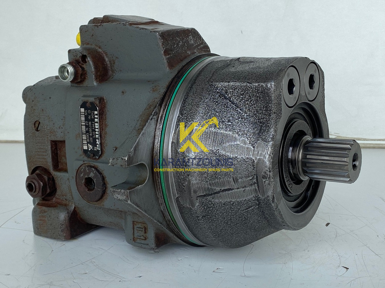 Liebherr Hydraulikeinbaumotor FMV075, ID-Nr.9073978. LOS914, LOS924, R902, R904, R912, R914, R922, R924, R924 COMP, R924 COMPA. #13038# - Hydraulmotor för Bandgrävare: bild 1 Liebherr Hydraulikeinbaumotor FMV075, ID-Nr.9073978. LOS914, LOS924, R902, R904, R912, R914, R922, R924, R924 COMP, R924 COMPA. #13038# - Hydraulmotor för Bandgrävare: bild 1