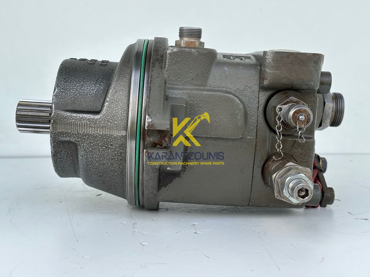 Liebherr Hydraulikeinbaumotor Typ:FMF058, ID-Nr.10122576 - ID-Nr.10145827 - ID-Nr.11371069. LOS1906, P924 COMP , R906, R906 PROTO, R916, R922, R924, R924 COMP, R926 COMP, R926 K LC. #11371069.08604# - Hydraulmotor för Bandgrävare: bild 5 Liebherr Hydraulikeinbaumotor Typ:FMF058, ID-Nr.10122576 - ID-Nr.10145827 - ID-Nr.11371069. LOS1906, P924 COMP , R906, R906 PROTO, R916, R922, R924, R924 COMP, R926 COMP, R926 K LC. #11371069.08604# - Hydraulmotor för Bandgrävare: bild 5
