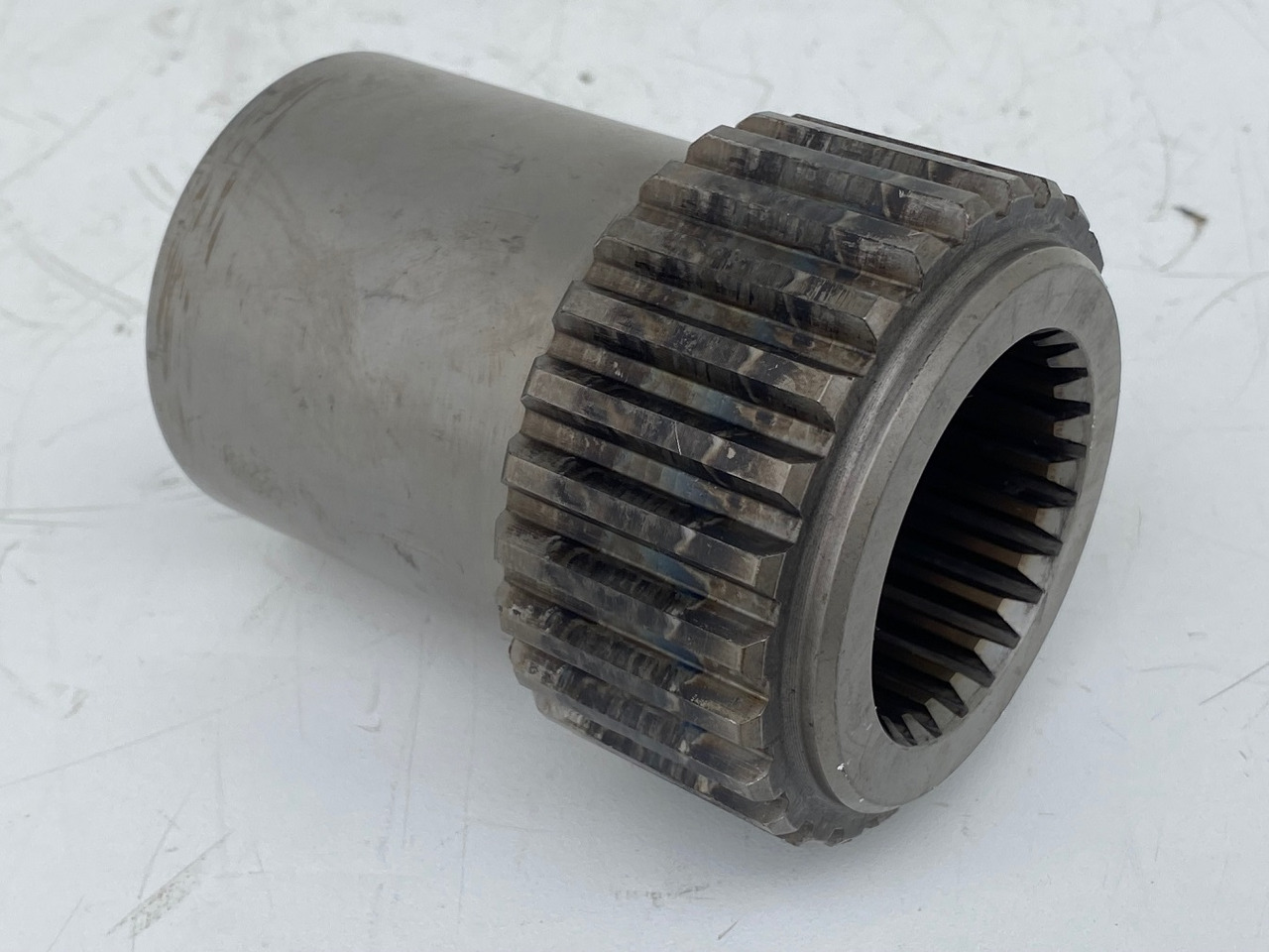 Liebherr Lamellenträger ID-Nr.9443704 - ID-Nr.944370403. FAT600, FAT600P067, FAT600P080. #LAM1005# - Slutdrev för Bandgrävare: bild 2 Liebherr Lamellenträger ID-Nr.9443704 - ID-Nr.944370403. FAT600, FAT600P067, FAT600P080. #LAM1005# - Slutdrev för Bandgrävare: bild 2