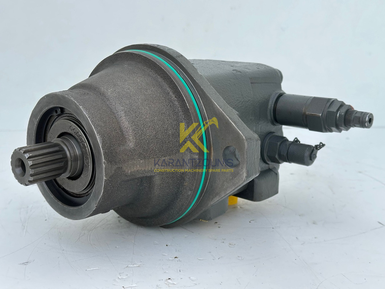 Liebherr Original Hydraulikeinbaumotor Typ:FMF045. ID-Nr.12464216. R914 RAIL, R914 COMP, R914 K-S, R914 K-STD, R918, R918LC, R918NLC, R918 XLC, R920 K-LC, R920 K-NLC. #12464216.25879# - Svängmotor för Byggmaskiner: bild 3 Liebherr Original Hydraulikeinbaumotor Typ:FMF045. ID-Nr.12464216. R914 RAIL, R914 COMP, R914 K-S, R914 K-STD, R918, R918LC, R918NLC, R918 XLC, R920 K-LC, R920 K-NLC. #12464216.25879# - Svängmotor för Byggmaskiner: bild 3