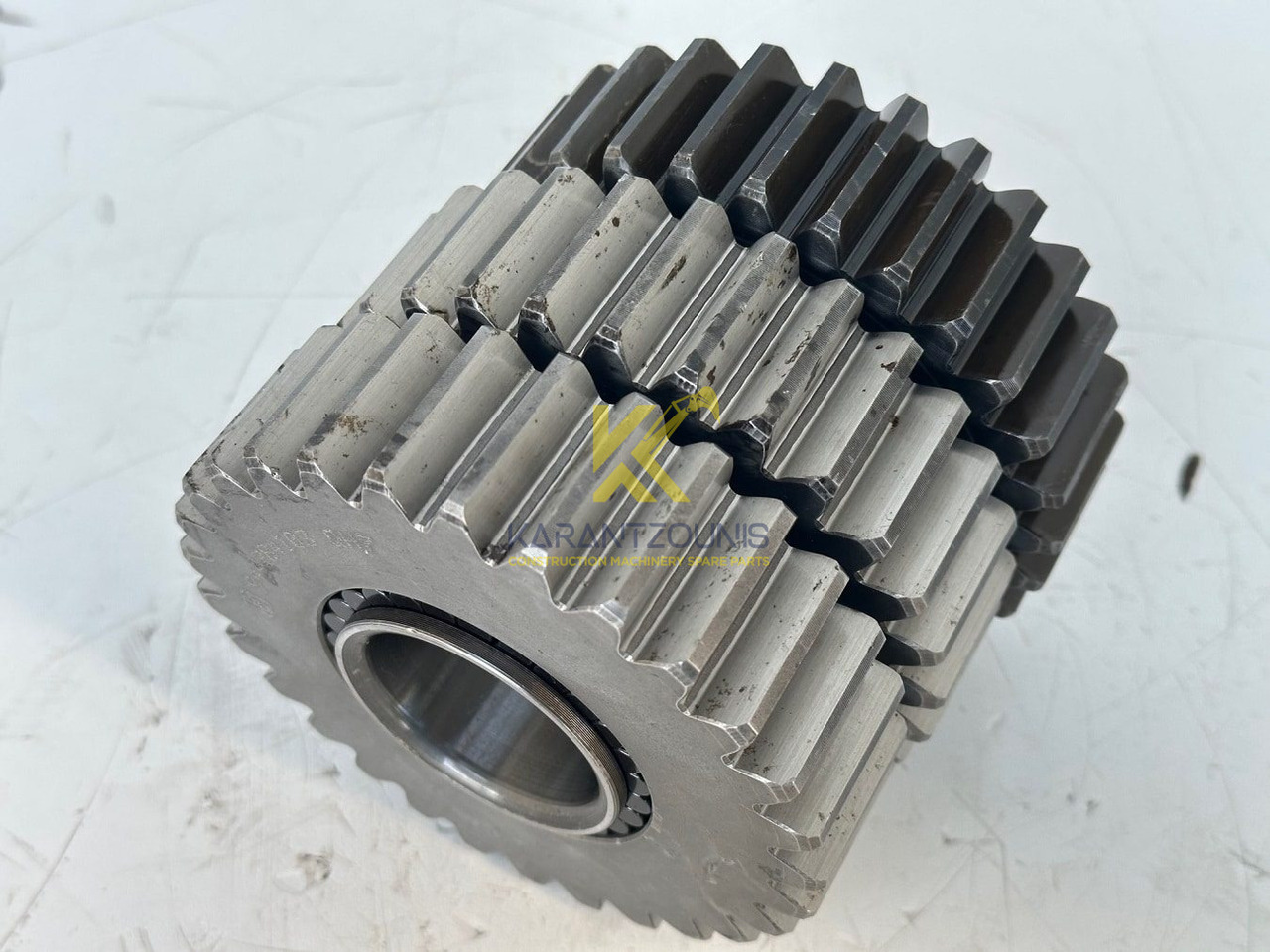 Liebherr Planetenrad ID-Nr.9442840 - ID-Nr.944284003. FAT350 - FAT350P022 - FAT350P059 - FAT350P062 - FAT350P068 - FAT350P079. LH22C, R313, R317, R900, R902, R904, R912, R914, R922, R924, R924 COMP. # - Slutdrev för Byggmaskiner: bild 5 Liebherr Planetenrad ID-Nr.9442840 - ID-Nr.944284003. FAT350 - FAT350P022 - FAT350P059 - FAT350P062 - FAT350P068 - FAT350P079. LH22C, R313, R317, R900, R902, R904, R912, R914, R922, R924, R924 COMP. # - Slutdrev för Byggmaskiner: bild 5