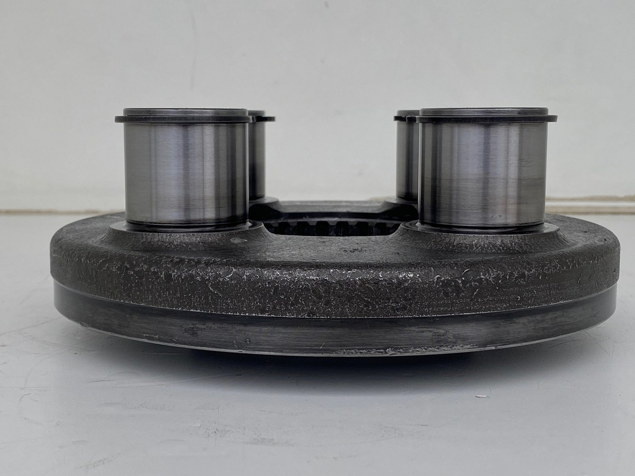 Liebherr Planetenträger ID-Nr.944306303 - ID-Nr.9443063. A924, A934, LH30, LH35. #PLANT764# - Svängmotor för Byggmaskiner: bild 3 Liebherr Planetenträger ID-Nr.944306303 - ID-Nr.9443063. A924, A934, LH30, LH35. #PLANT764# - Svängmotor för Byggmaskiner: bild 3