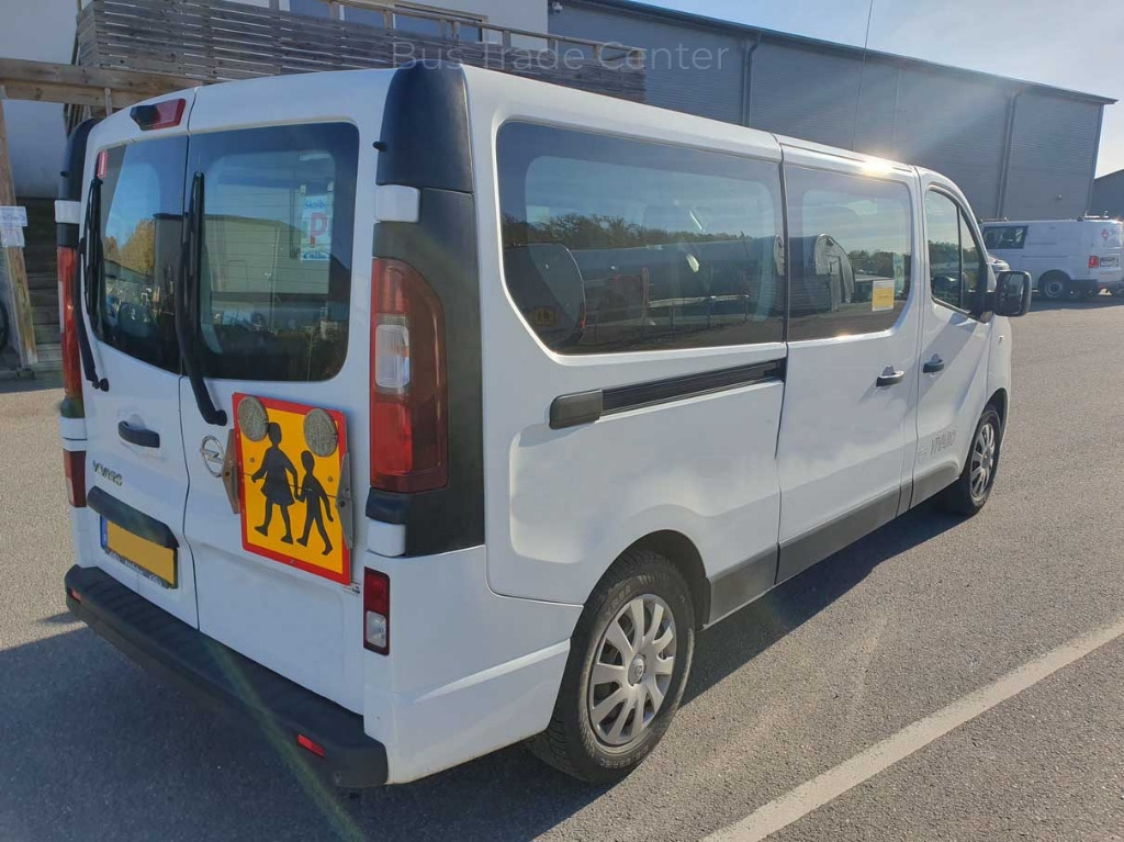 OPEL Vivaro-B - Minibuss, Persontransport: bild 2 OPEL Vivaro-B - Minibuss, Persontransport: bild 2