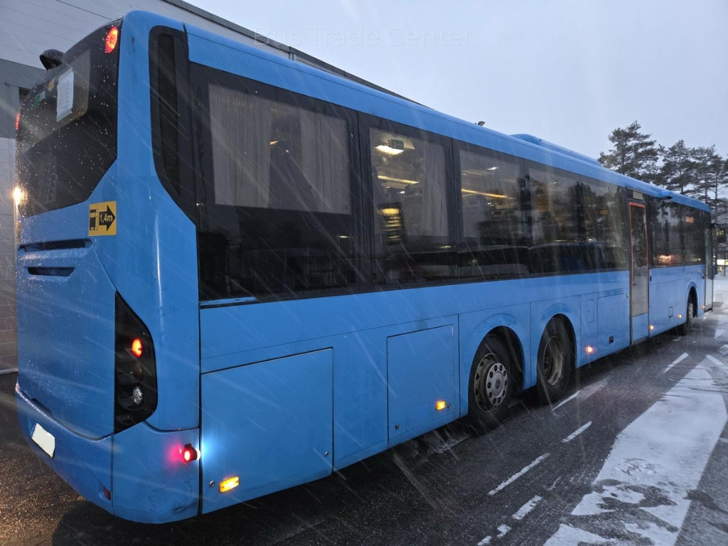 VOLVO 8909 B9 RLE / 8900 - Förortsbuss: bild 2 VOLVO 8909 B9 RLE / 8900 - Förortsbuss: bild 2