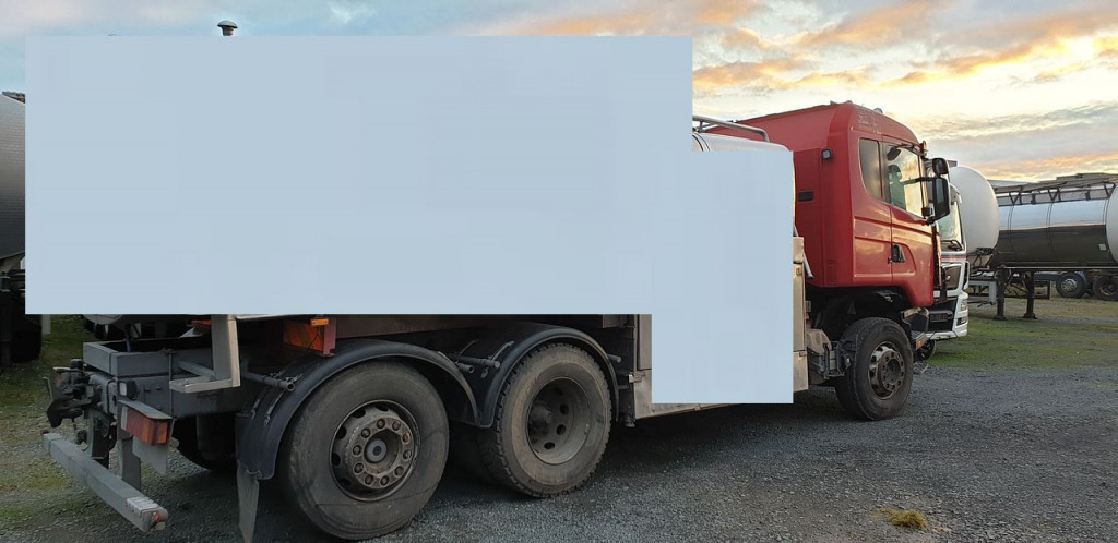 Scania 114L 340 LB6x2  Unfallschaden (Nr. 4772) - Lastbil: bild 3 Scania 114L 340 LB6x2  Unfallschaden (Nr. 4772) - Lastbil: bild 3