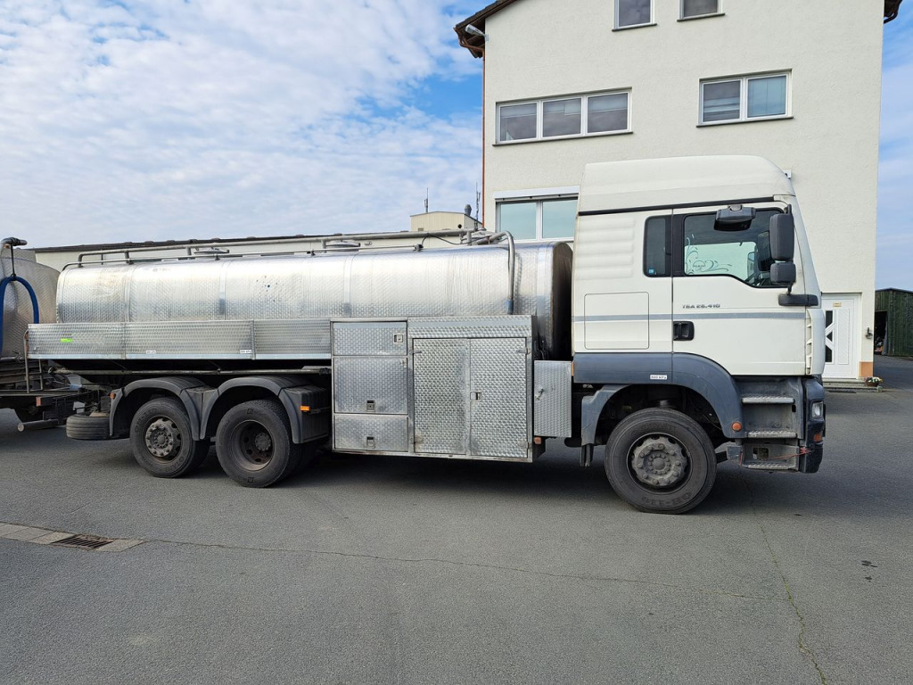 MAN TGA 03 26.413 FNLLW Wasserfahrzeug (Nr. 5726) - Tankbil: bild 2 MAN TGA 03 26.413 FNLLW Wasserfahrzeug (Nr. 5726) - Tankbil: bild 2