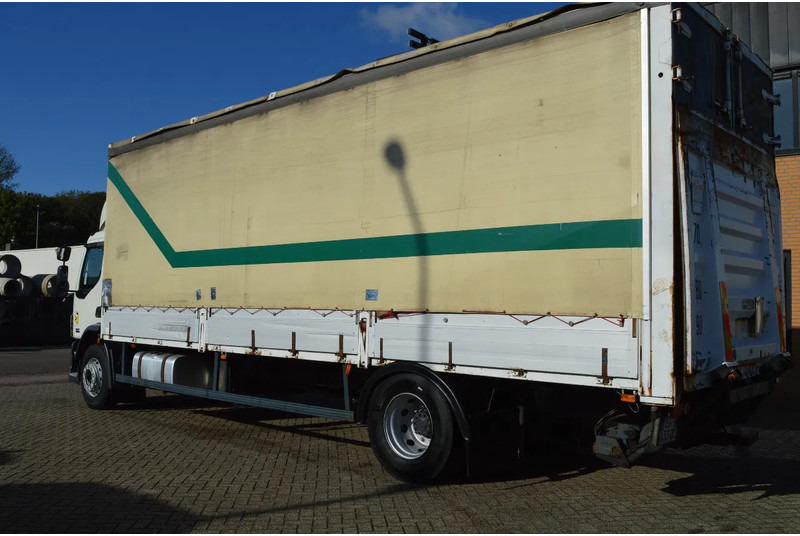 DAF CF 250 * EURO3 * MANUAL * 4X2 * - Kapellbil: bild 3 DAF CF 250 * EURO3 * MANUAL * 4X2 * - Kapellbil: bild 3