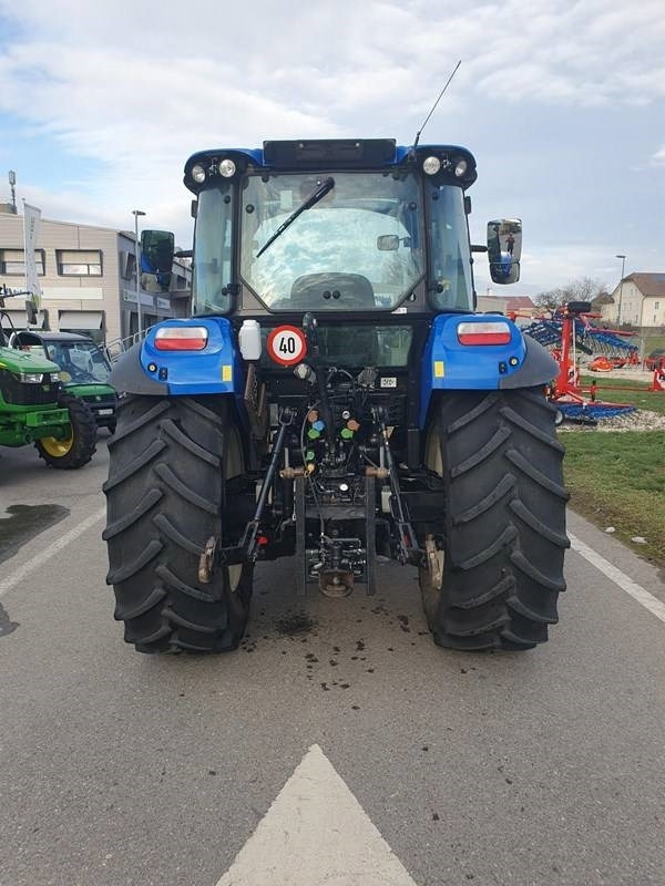 New Holland T 5.115 - Traktor: bild 2 New Holland T 5.115 - Traktor: bild 2