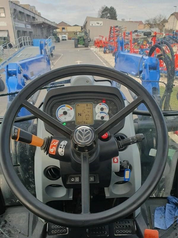 New Holland T 5.115 - Traktor: bild 4 New Holland T 5.115 - Traktor: bild 4