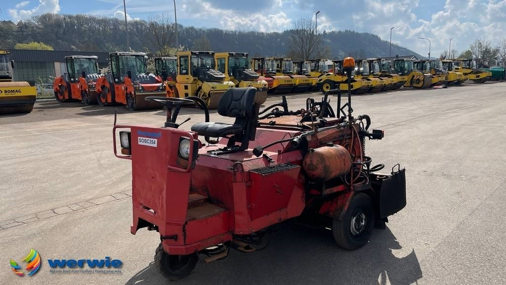 Strassmayr S25 / 500-G - Bitumenspridare: bild 4 Strassmayr S25 / 500-G - Bitumenspridare: bild 4