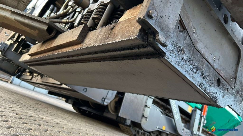 Asfaltläggare Vögele SUPER 1800-3i / AB600-3TP2 (3,00 - 6,00 m): bild 18 Asfaltläggare Vögele SUPER 1800-3i / AB600-3TP2 (3,00 - 6,00 m): bild 18