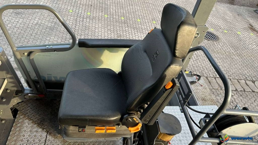 Asfaltläggare Vögele SUPER 1800-3i / AB600-3TP2 (3,00 - 6,00 m): bild 30 Asfaltläggare Vögele SUPER 1800-3i / AB600-3TP2 (3,00 - 6,00 m): bild 30