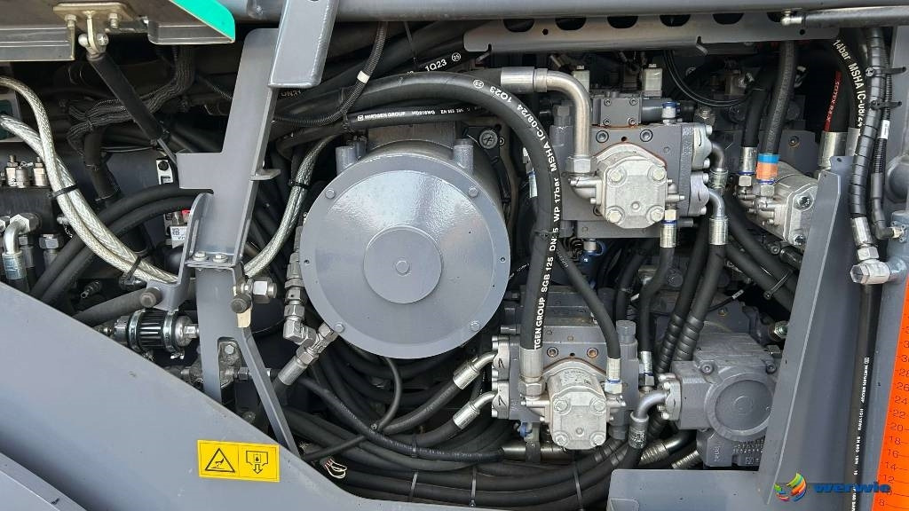 Asfaltläggare Vögele SUPER 1800-3i / AB600-3TP2 (3,00 - 6,00 m): bild 25 Asfaltläggare Vögele SUPER 1800-3i / AB600-3TP2 (3,00 - 6,00 m): bild 25