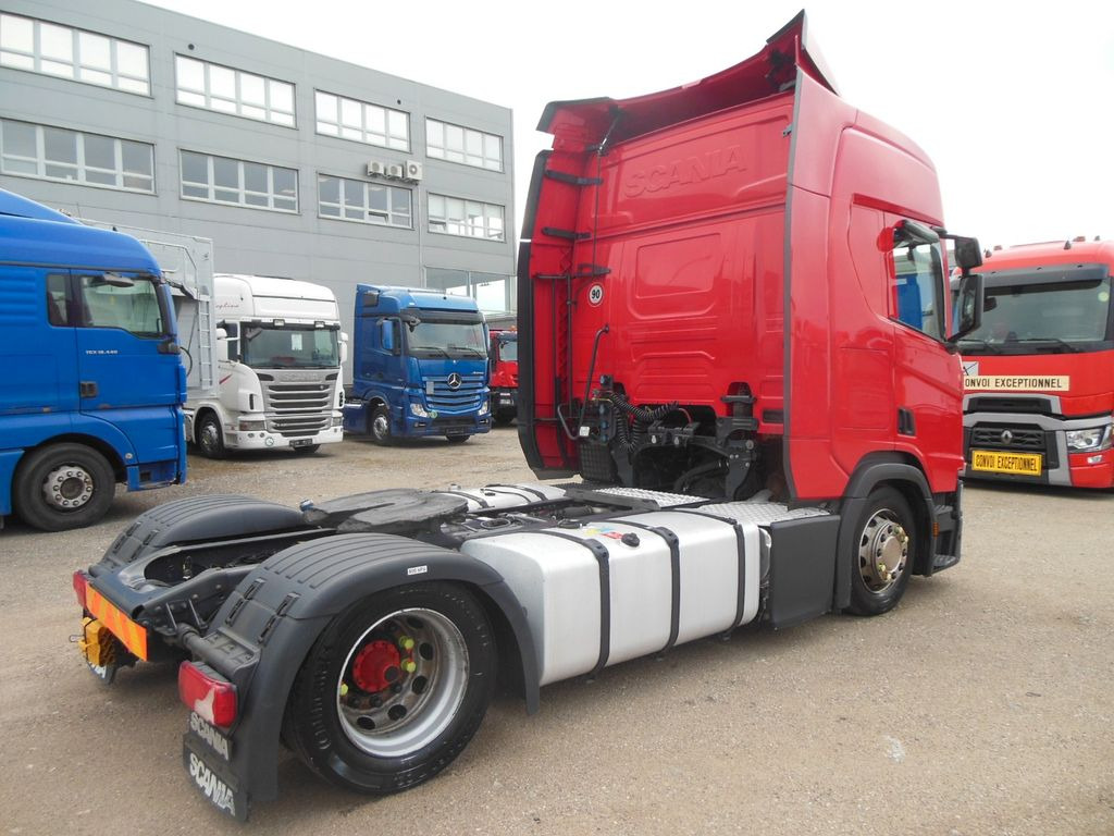 Scania R450 LOWDECK, RETARDER, STANDKLIMA, VOLL LUFT Scania R450 LOWDECK, RETARDER, STANDKLIMA, VOLL LUFT - Dragbil: bild 3 Scania R450 LOWDECK, RETARDER, STANDKLIMA, VOLL LUFT Scania R450 LOWDECK, RETARDER, STANDKLIMA, VOLL LUFT - Dragbil: bild 3