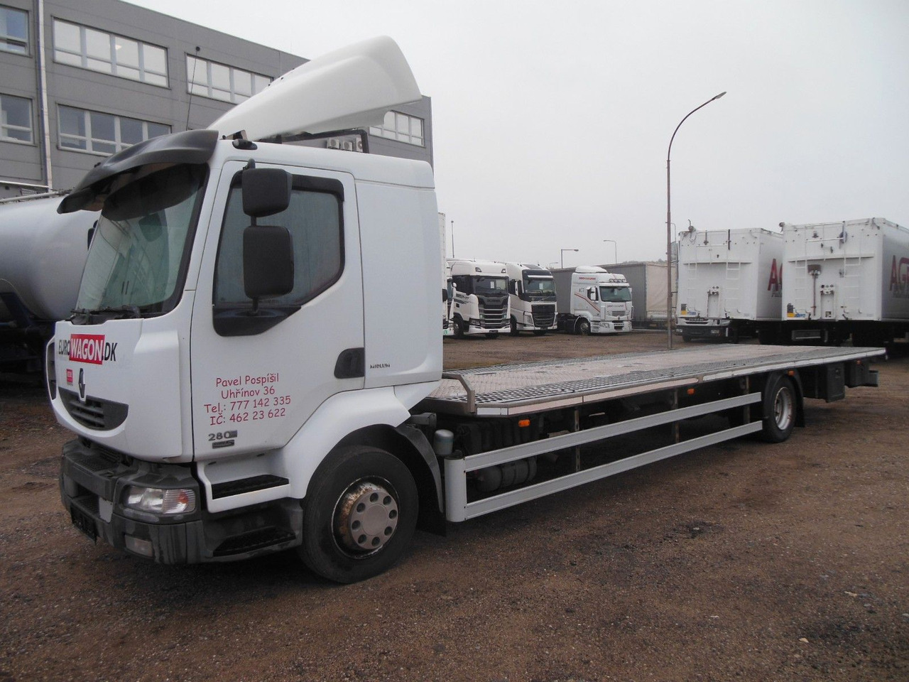 Renault Midlum 280.12 DXI, Plattform 8,5 m, Euro 5 - Flakbil: bild 1 Renault Midlum 280.12 DXI, Plattform 8,5 m, Euro 5 - Flakbil: bild 1