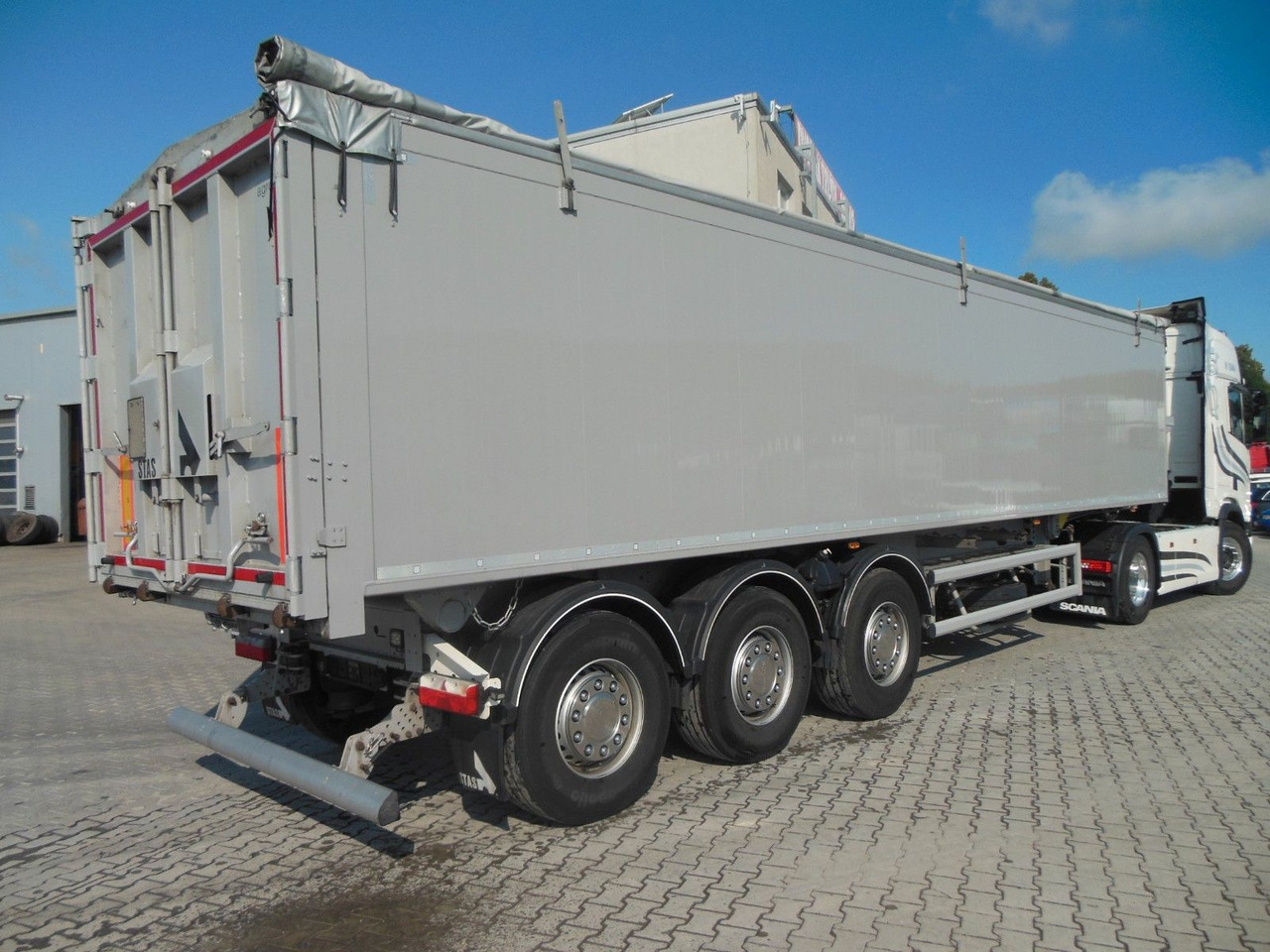 Stas S300CX, 49m3, ADR, 9 TONE ACHSEN,WIE NEUE-TOP!!! - Tippbil semitrailer: bild 4 Stas S300CX, 49m3, ADR, 9 TONE ACHSEN,WIE NEUE-TOP!!! - Tippbil semitrailer: bild 4